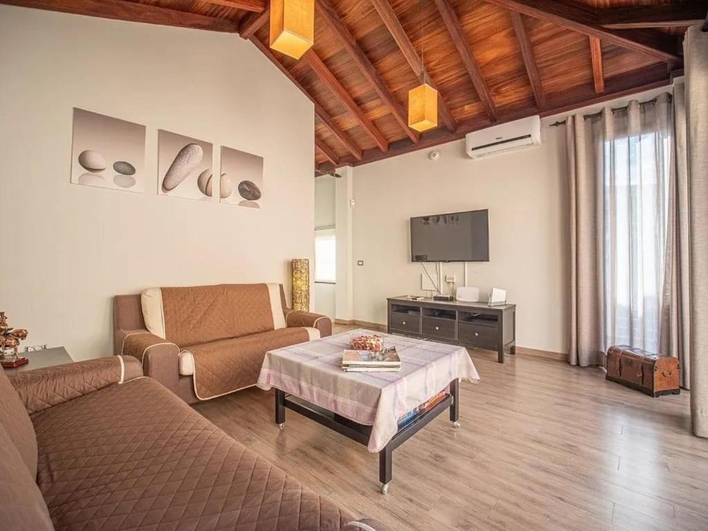 كانديلاريا Villa El Tagoro المظهر الخارجي الصورة